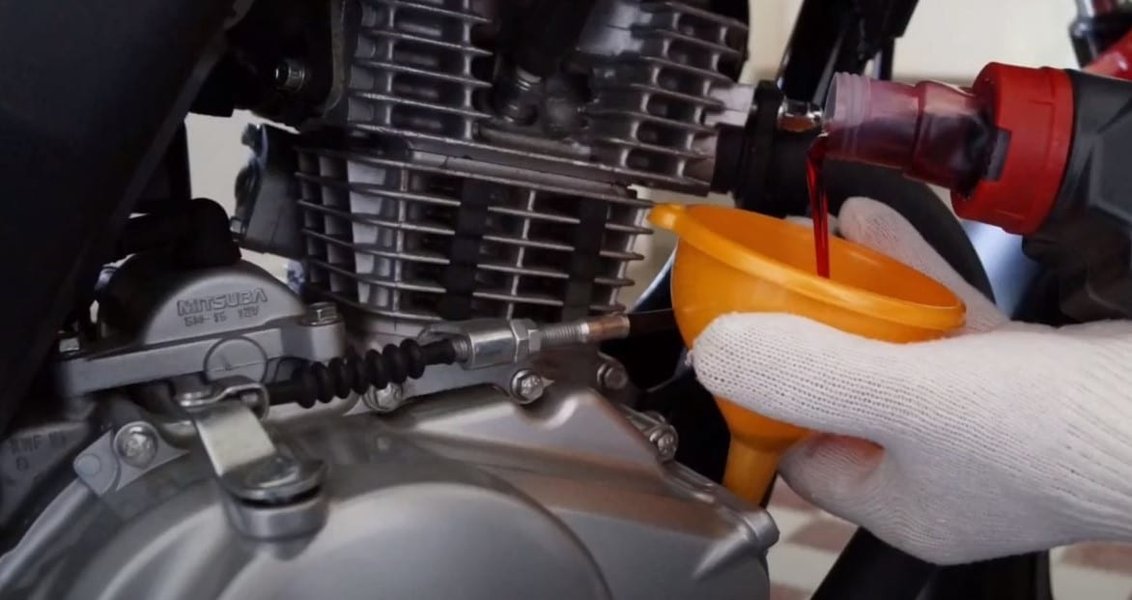 motorcycle highspeed engine overheating