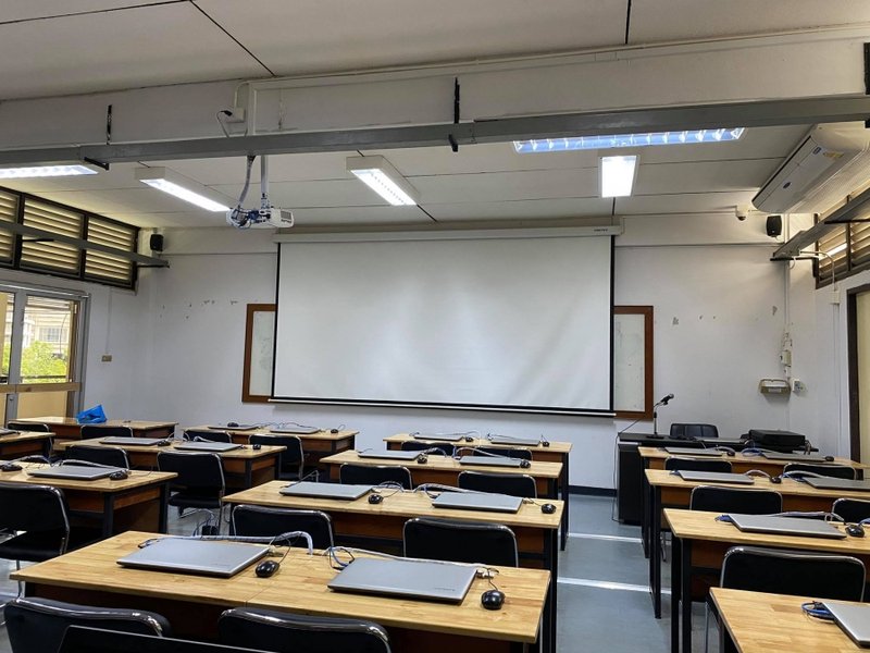 ห้องปฏิบัติการคอมพิวเตอร์ มรย.