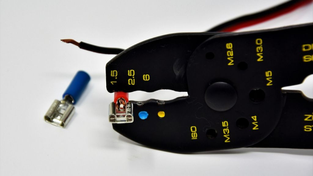 Pole emploi - offre emploi Tôlier chaudronnier (H/F) - Bazougers