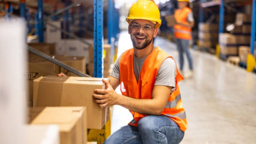 Pole emploi - offre emploi Magasinier automobile (H/F) - Porto Vecchio