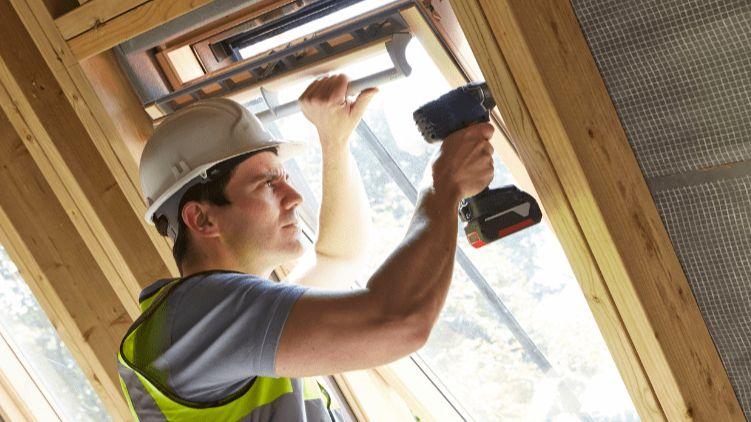 Pole emploi - offre emploi Aide menuisier poseur (H/F) - Besancon