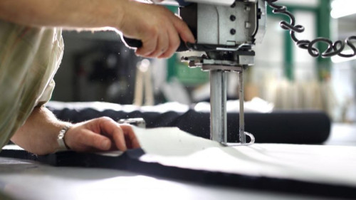 Pole emploi - offre emploi Opérateur de machine de découpe textile (H/F) - Treize-Vents