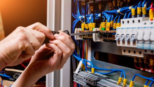 Pole emploi - offre emploi Electricien (H/F) - Anglet