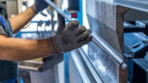 Pole emploi - offre emploi Serrurier metallier (H/F) - Le Rheu