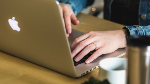 Pole emploi - offre emploi Technicien service desk (H/F) - Bordeaux