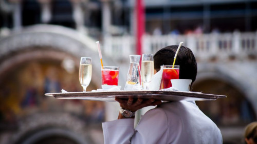 Pole emploi - offre emploi Serveur en restauration (H/F) - Poitiers