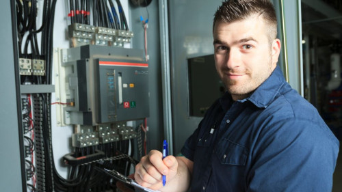 Pole emploi - offre emploi Technicien de maintenance (H/F) - CRAON