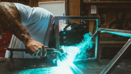 Pole emploi - offre emploi Serrurier metallier (H/F) - CLERMONT FERRAND