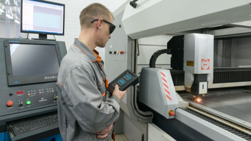 Pole emploi - offre emploi Opérateur machine découpe laser (H/F) - ST GERMAIN LAVAL