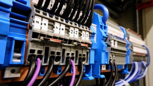 Pole emploi - offre emploi Chef d'équipe électricité industrielle (H/F) - CANEJAN