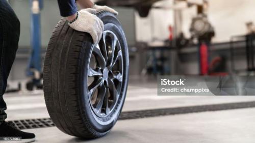 Pole emploi - offre emploi Mécanicien auto débutant (H/F) - SAUMUR