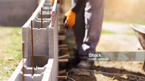 Pole emploi - offre emploi Maçon/aide maçon (H/F) - ISSOIRE