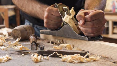 Pole emploi - offre emploi Menuisier (H/F) - LAGARDELLE