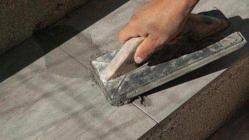 Pole emploi - offre emploi Carreleur (H/F) - PLABENNEC