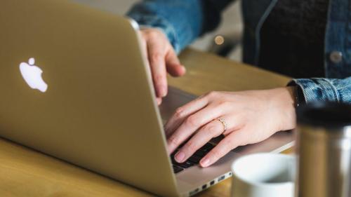 Pole emploi - offre emploi Technicien de saisie (H/F) - ARCHAMPS