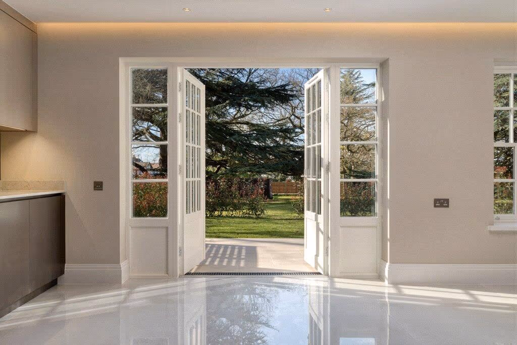 Lipton Close, Lipton Close, Southgate, London, N14, photo 6