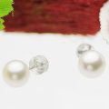 パール ピアス 高級 淡水真珠 一粒 スタッドピアス 約7.5mm K14WGの写真