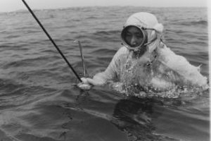 海の博物館のサイトより。昭和50年代の海女。