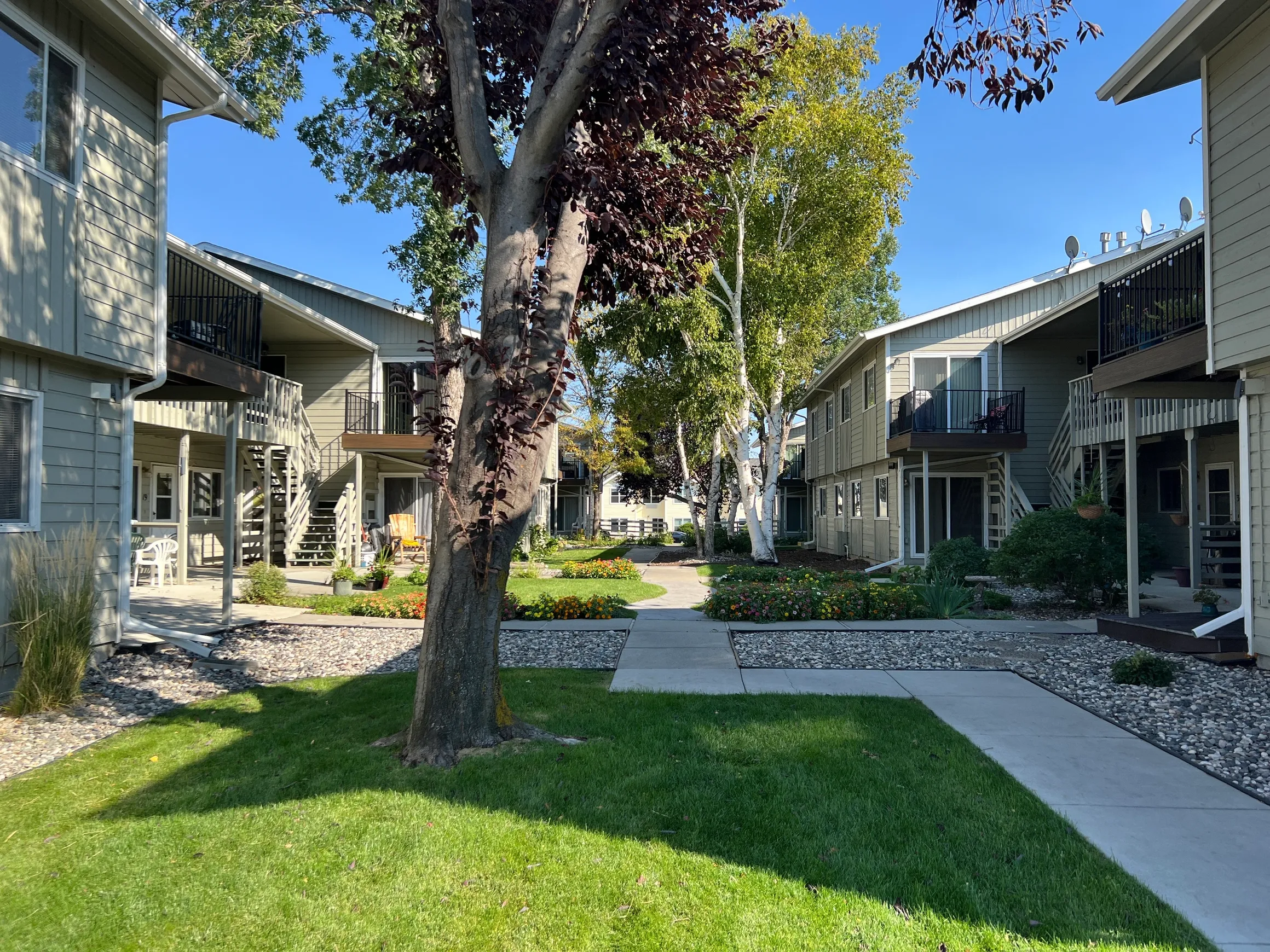 Stoneridge Court Condominiums