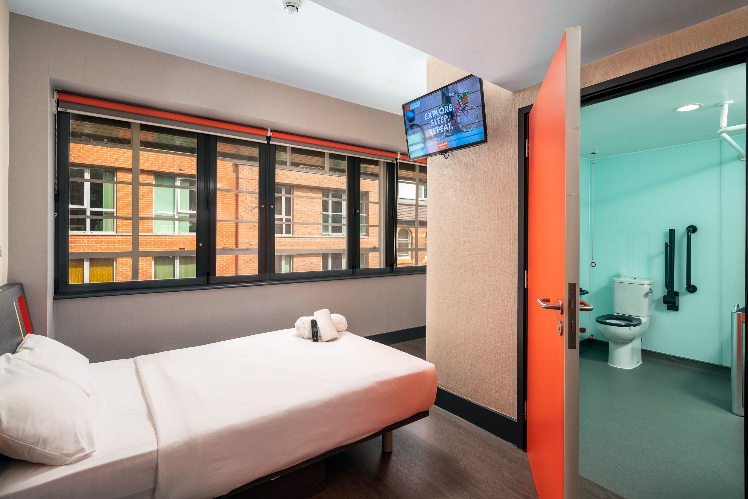 easyHotel Birmingham Budget Hotel Birmingham easyHotel