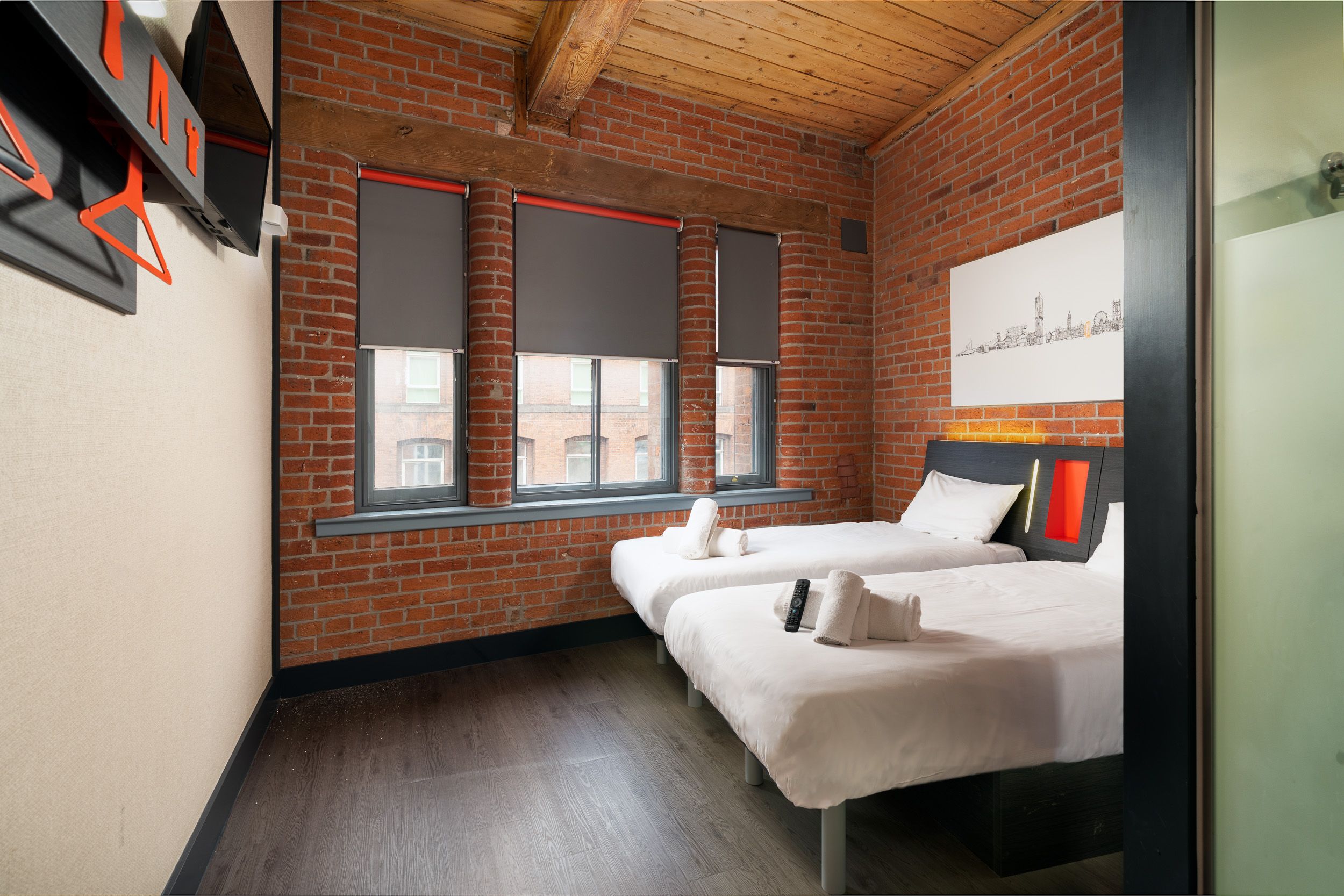 easyHotel Manchester Budget Hotel Manchester easyHotel