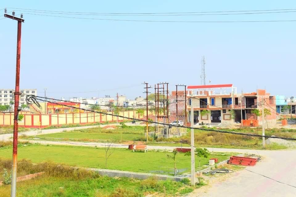 Main Ad Image: 100yard area plote for sell (22.5×44sq)