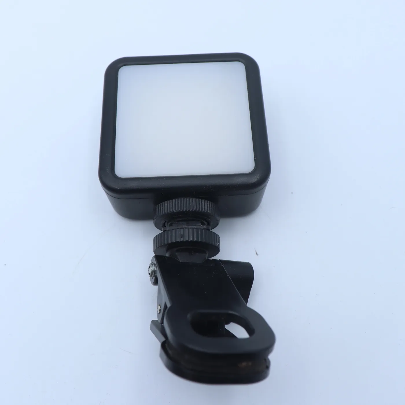 إضاءة LED صغيرة مع مشبك | Small LED Light with Clip