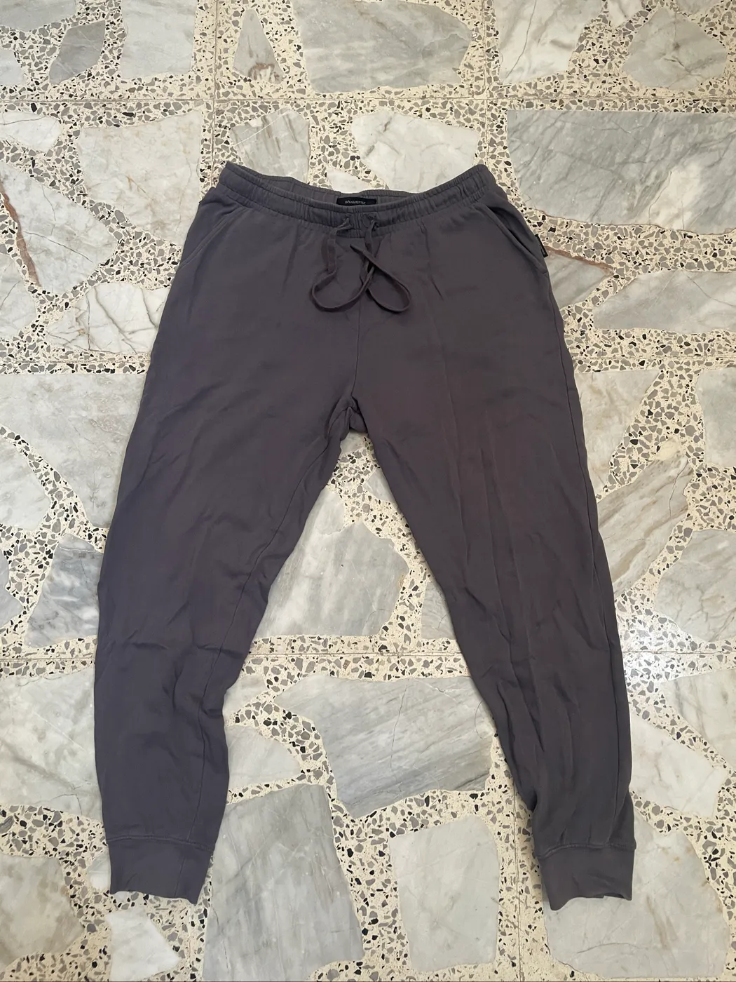 مجامة من ماركة Banana Republic