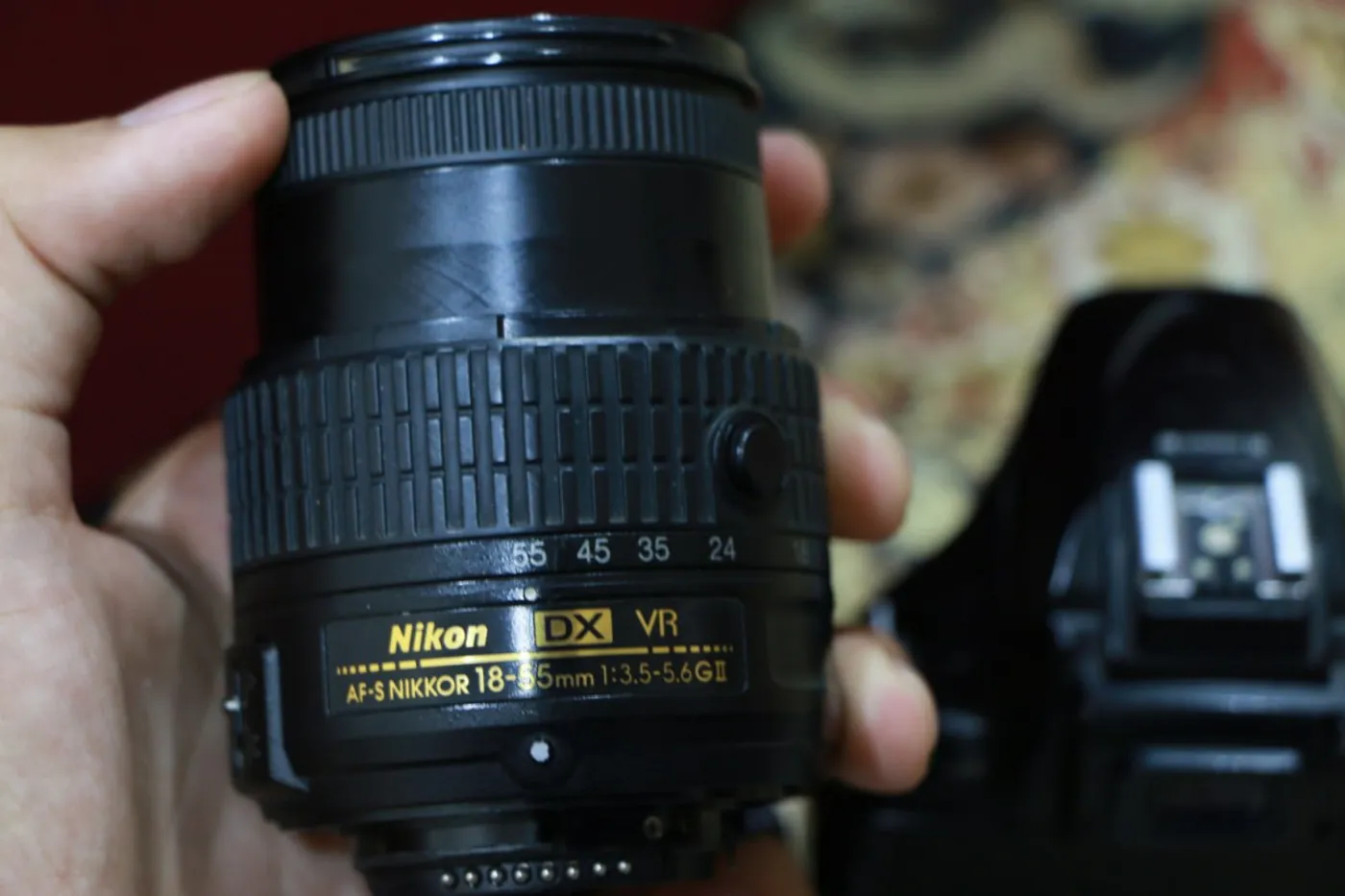 كاميرا نيكون Nikon 5200 - صورة 4
