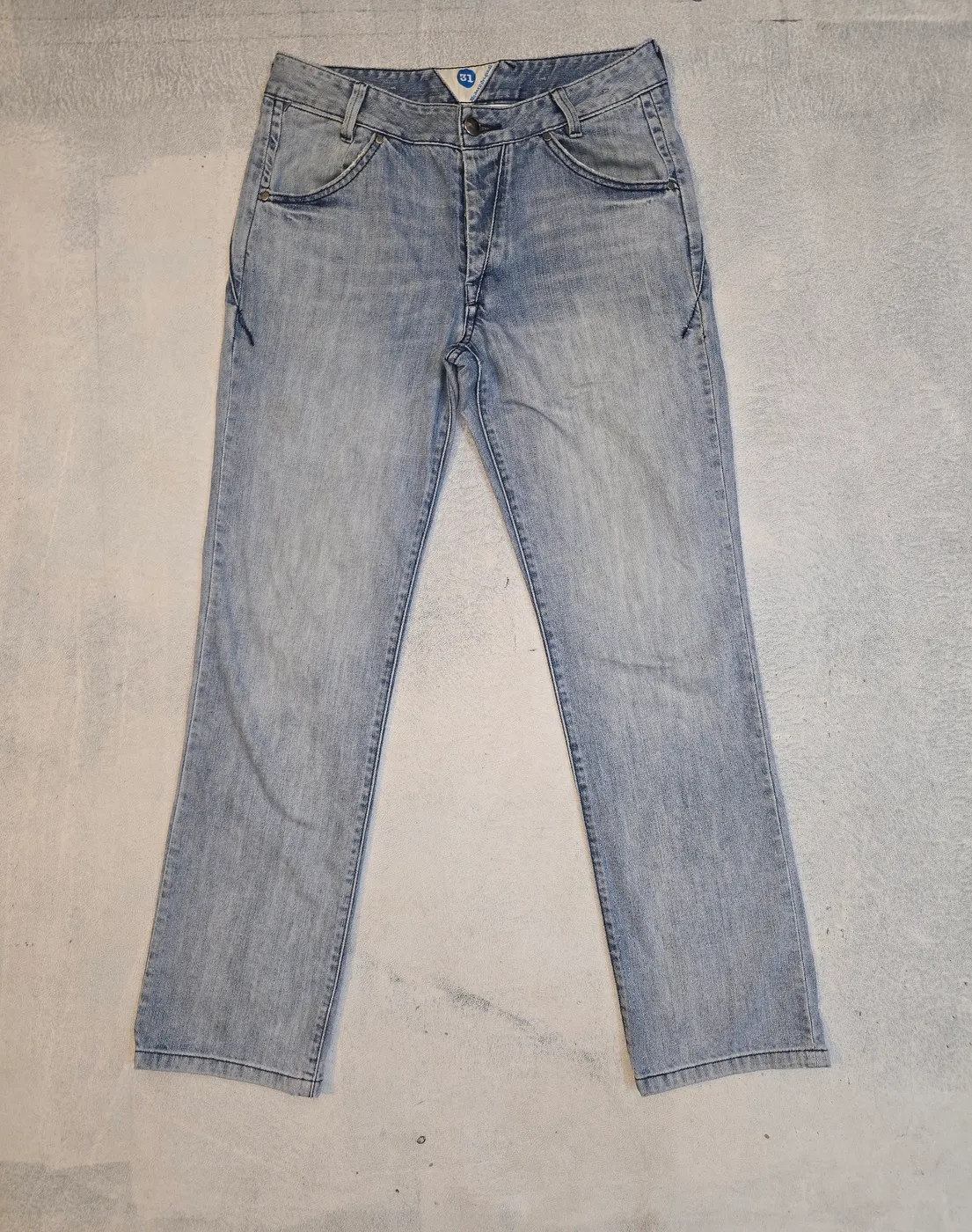 بنطرون جينز أزرق فاتح قياس 31 | Light Blue Denim Jeans Size 31