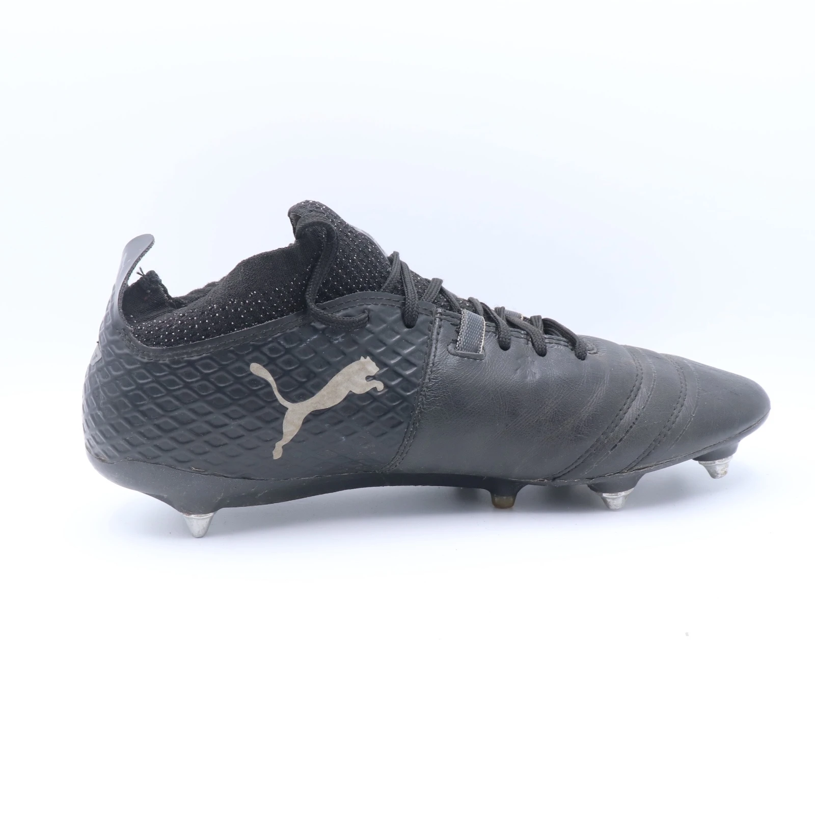 حذاء كرة قدم بوما أسود | Black Puma Football Boots