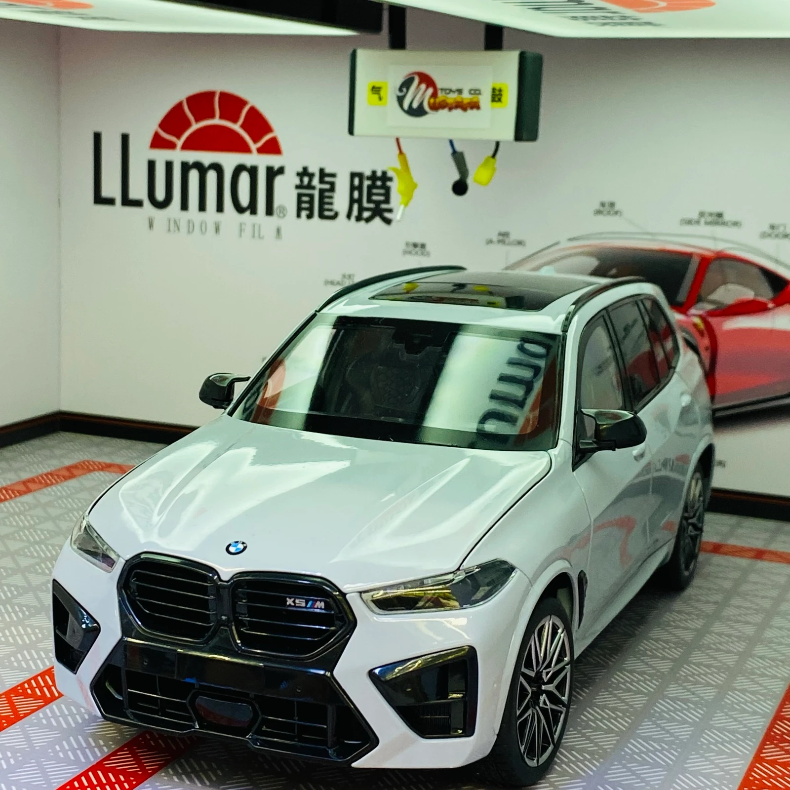 مۆدێلی ئۆتۆمبێلی بی ئێم دەبلیو X5 M | BMW X5 M Model Car