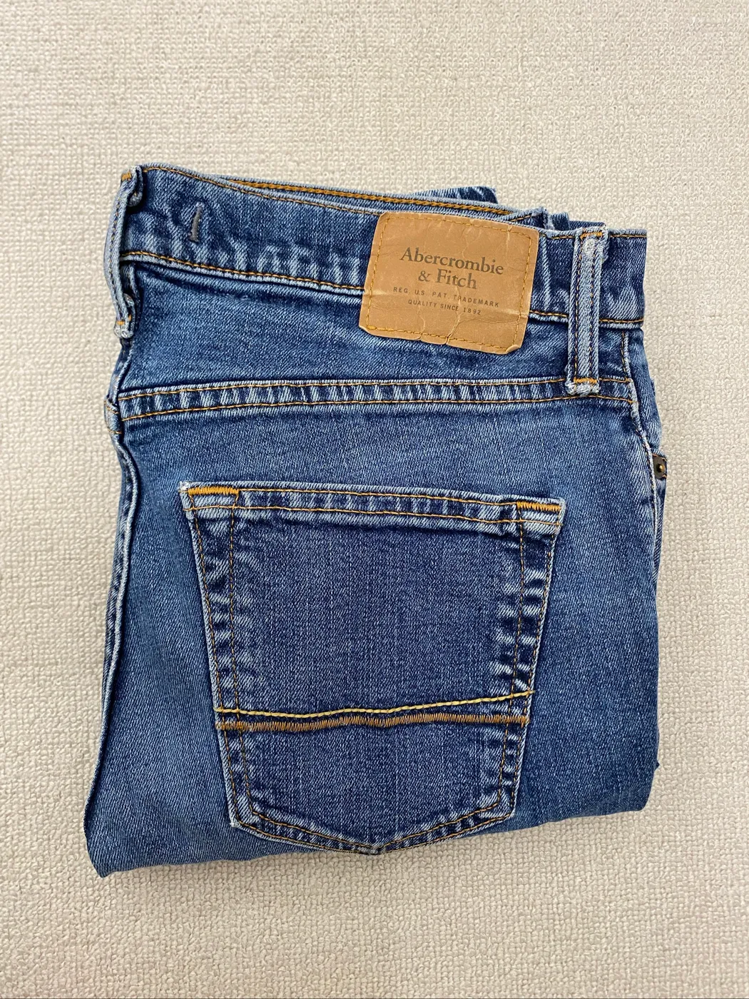 Jeans اصلي