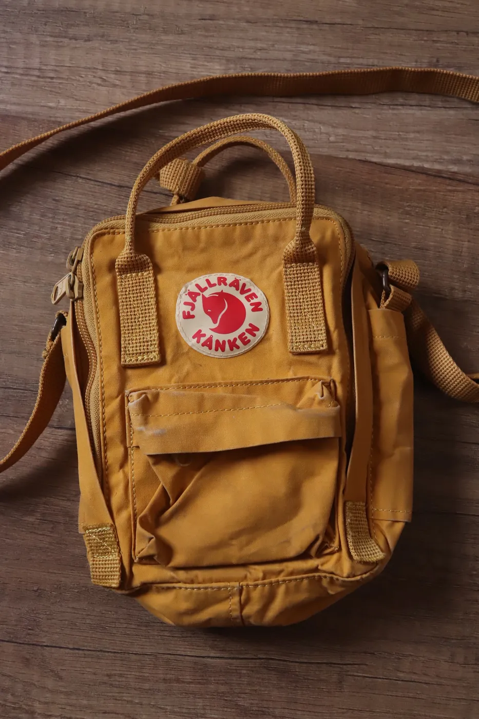 حقيبة كتف فيالرافن كانكن | Fjallraven Kanken Shoulder Bag