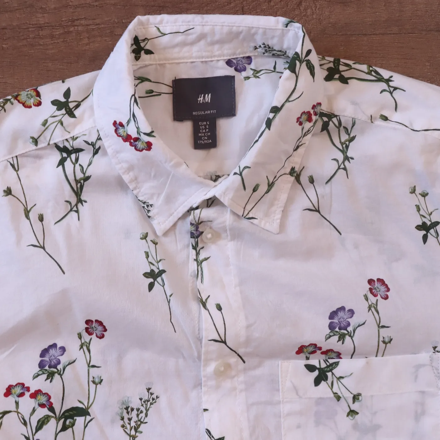 قميص إتش آند إم بنقشة زهور | H&M Floral Print Shirt