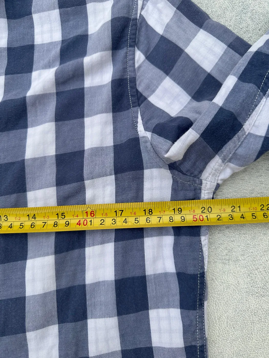 قميص من Levis قياس m - صورة 3