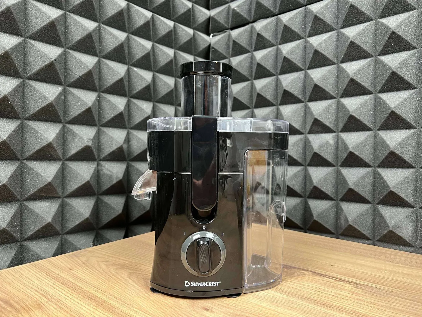 عصارة فواكه سيلفركرست | SilverCrest Fruit Juicer - صورة 2