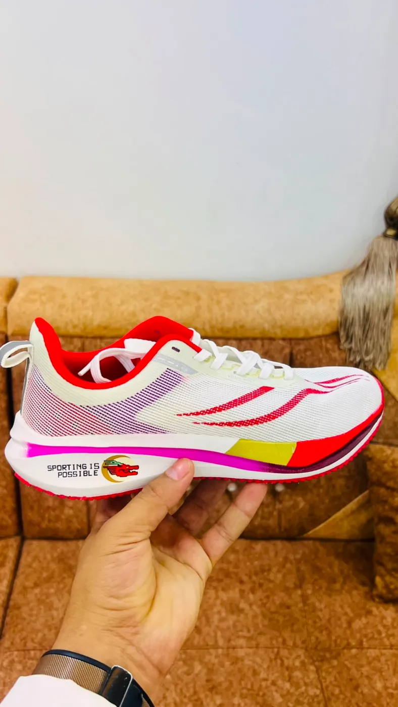 حذاء رياضي ملون جديد | New Colorful Sports Shoe