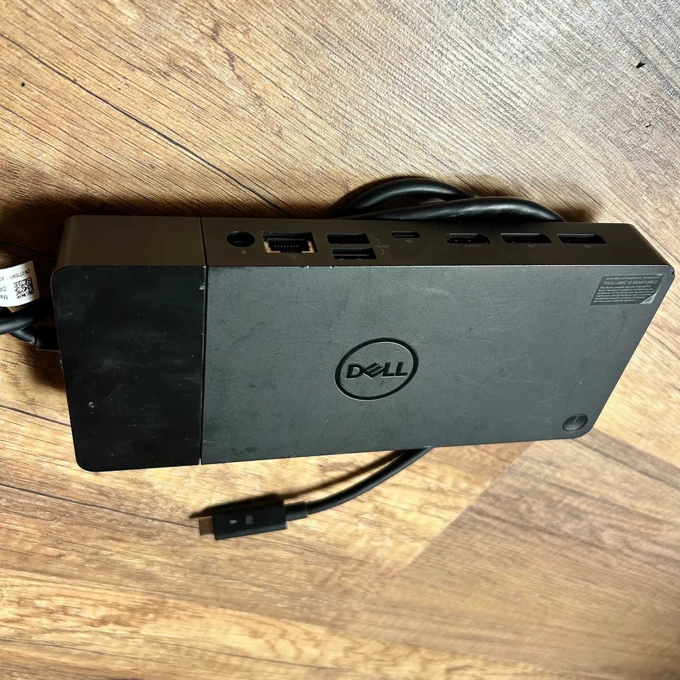 محطة إرساء ديل WD19 | Dell WD19 Docking Station
