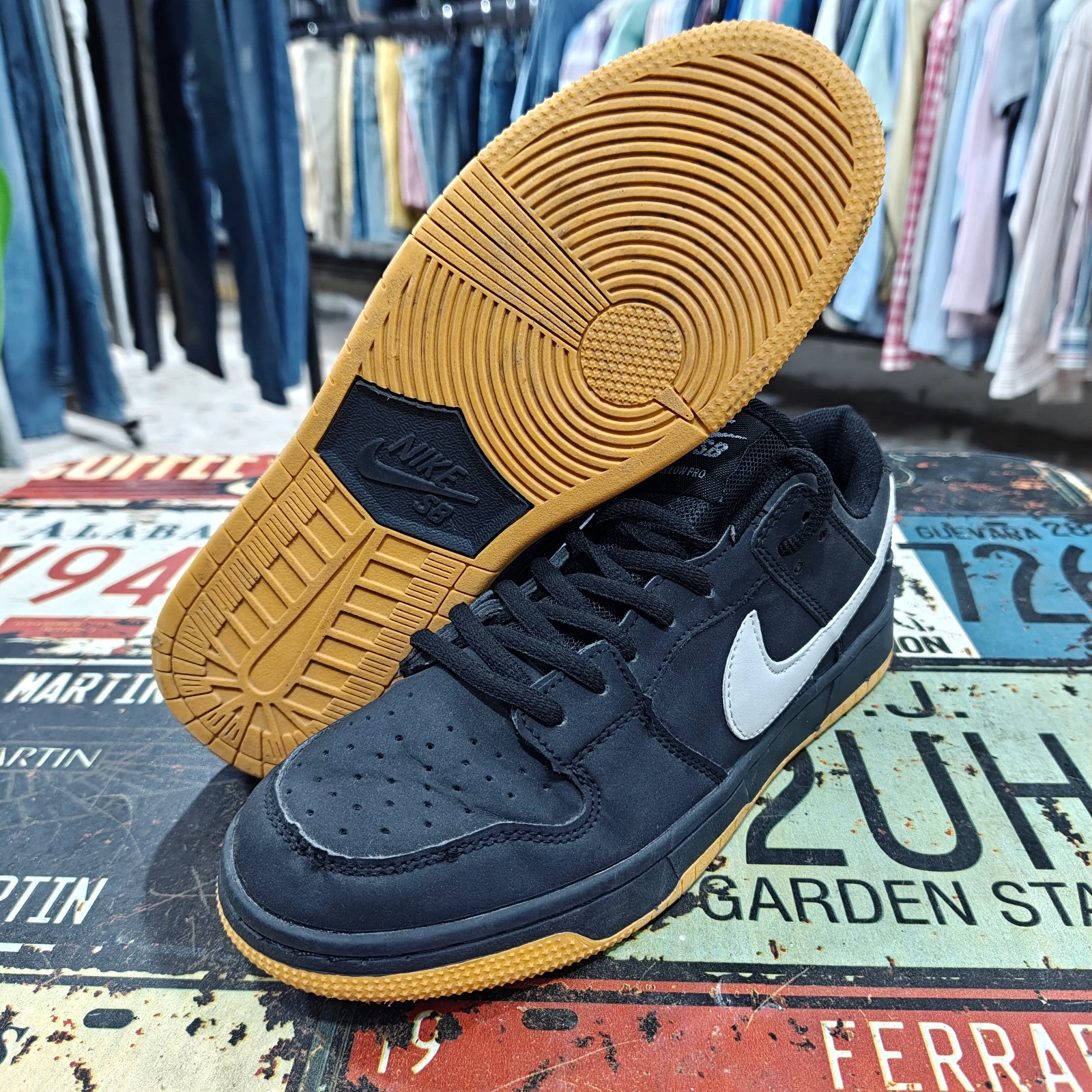 حذاء نايكي SB لو برو | Nike SB Low Pro Sneakers