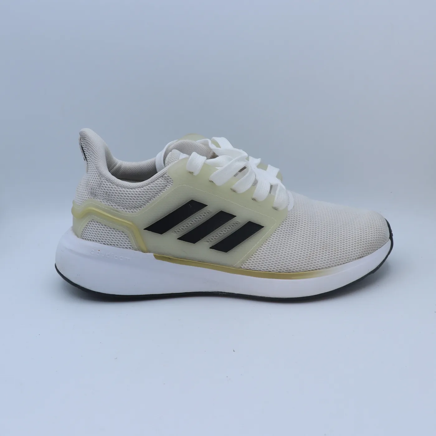 حذاء رياضي أديداس كلاود فوم | Adidas Cloudfoam Sneaker