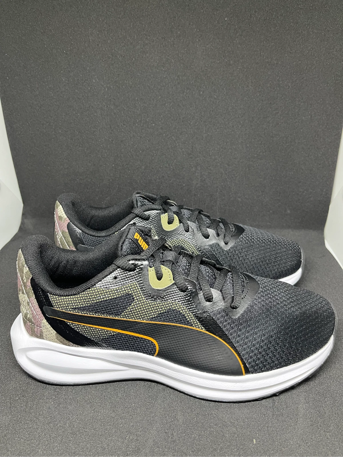 حذاء رياضي بوما أسود وكالة | Puma Black Athletic Shoes