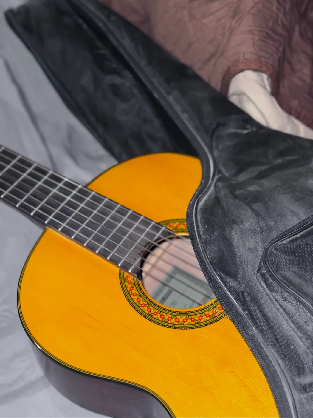 كِيتار كلاسيكي مع حافظة [ Yamaha C70] Classical Guitar with Case