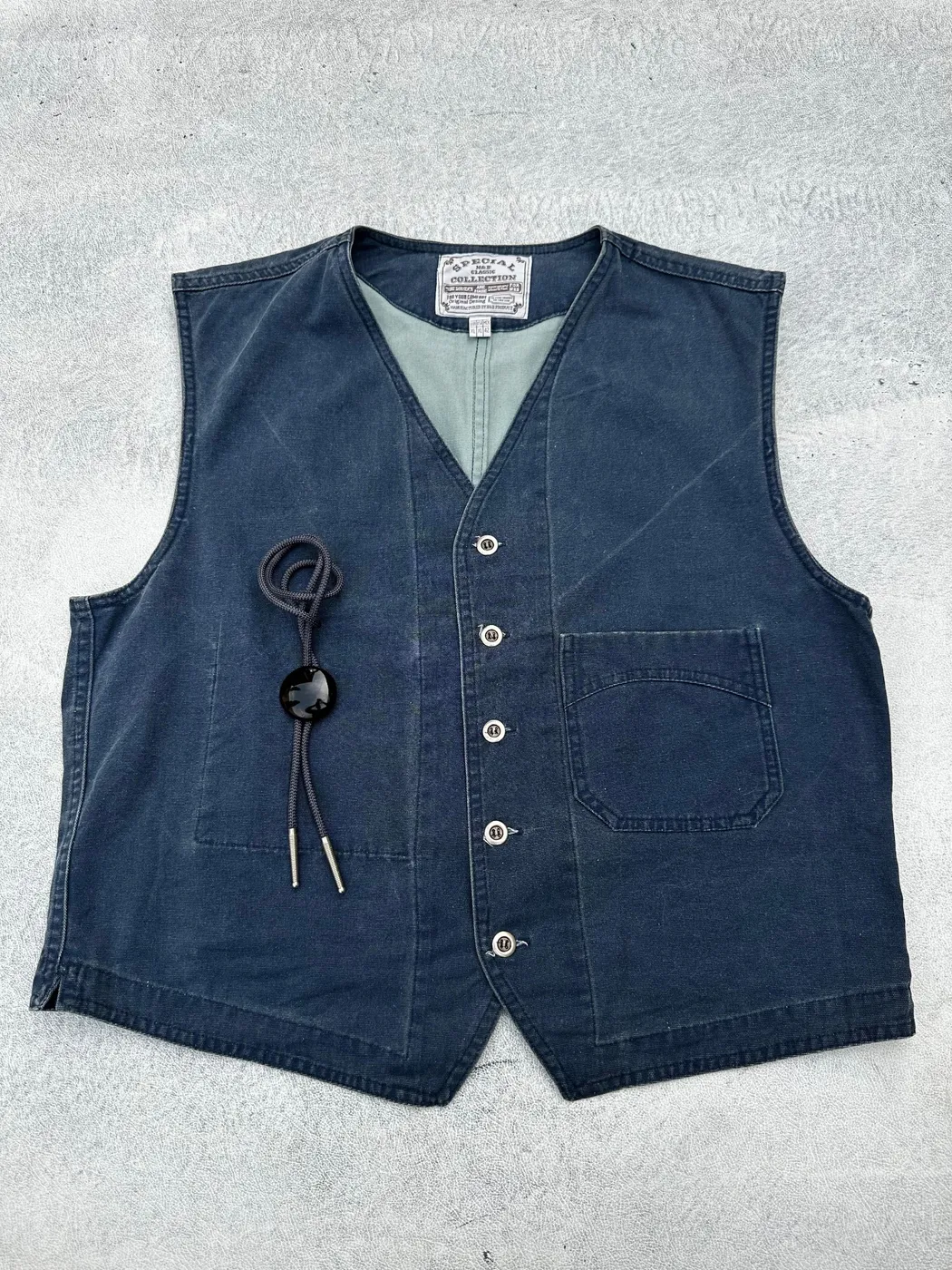 صدرية ..Vintage Special Classic Collection مقاس M