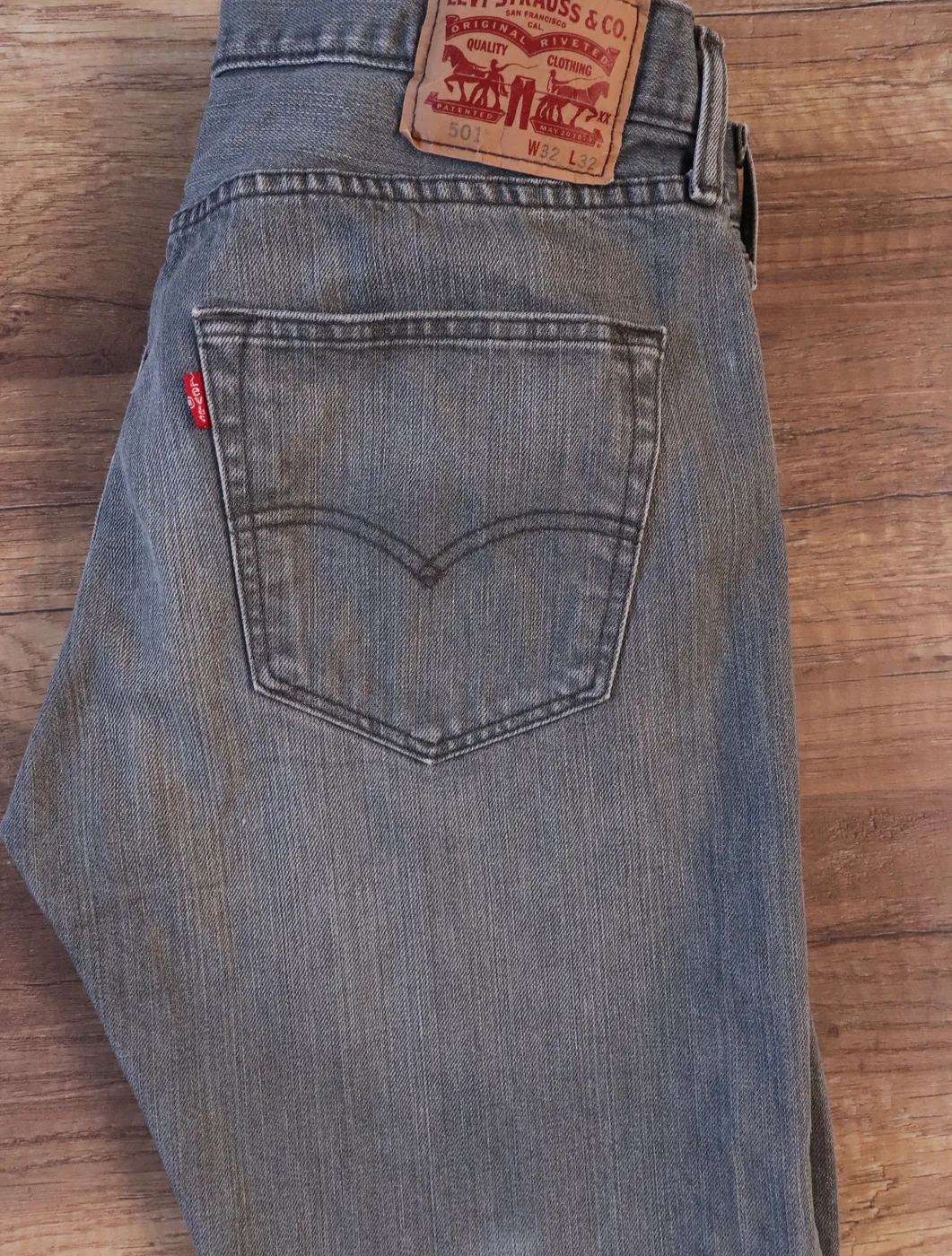 بنطرون جينز Levi's مقاس W32 L32 - صورة 2