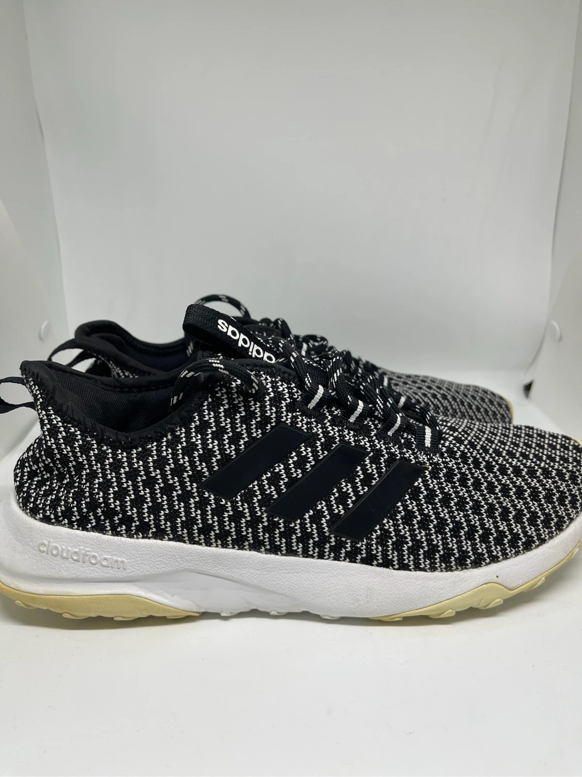 حذاء أديداس كلاود فوم | Adidas Cloudfoam Shoes