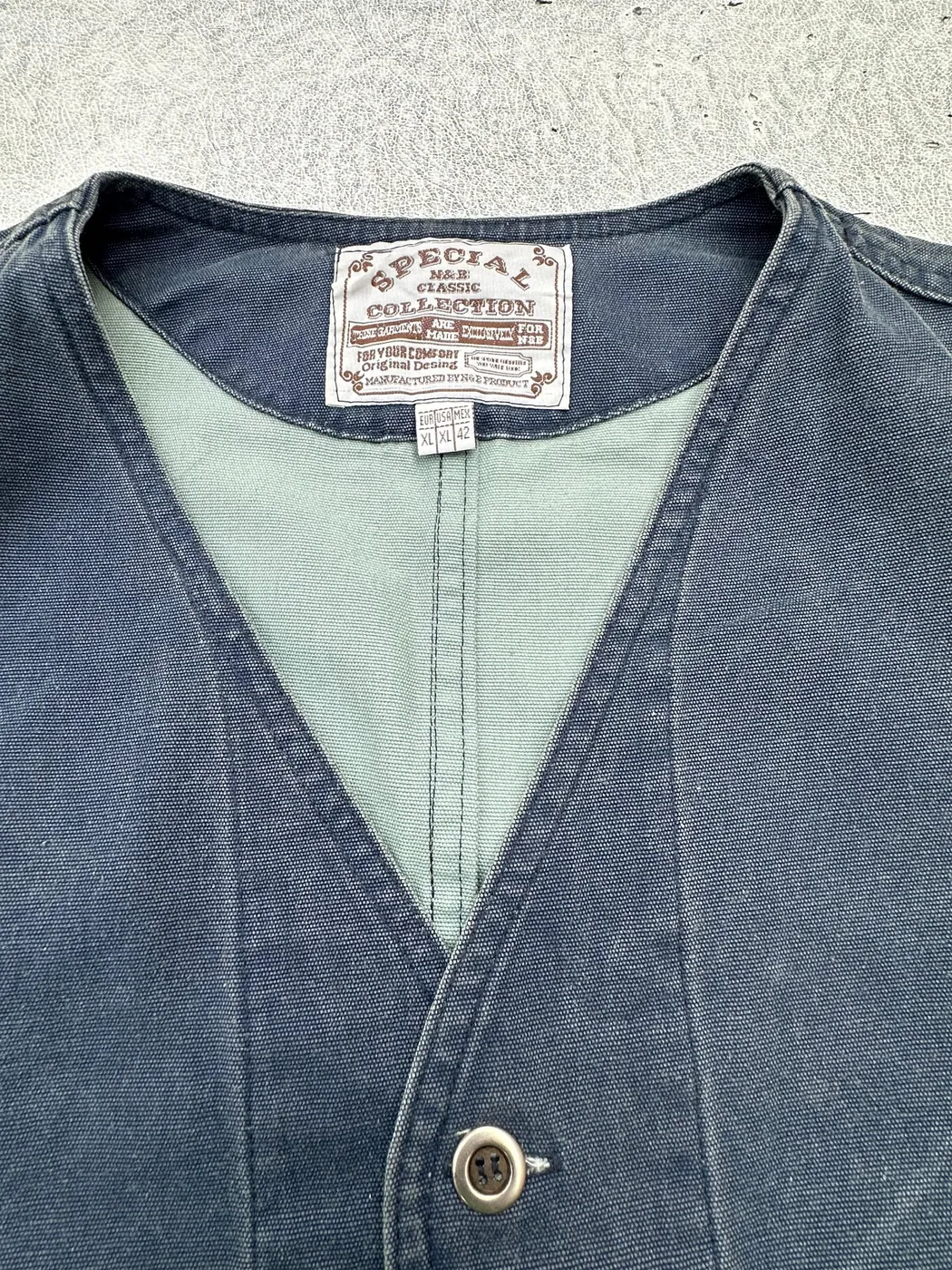 صدرية   ..Vintage Special Classic Collection مقاس M - صورة 4