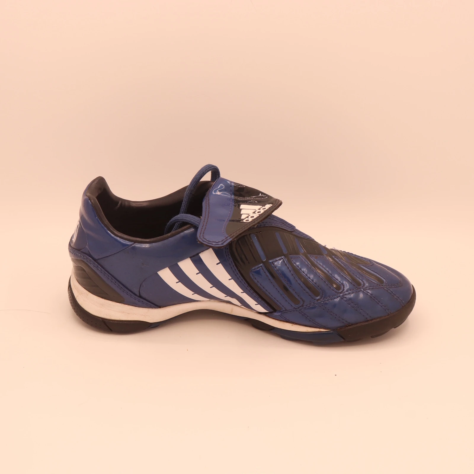 حذاء أديداس رياضي أزرق وأسود | Adidas Blue & Black Sports Shoe
