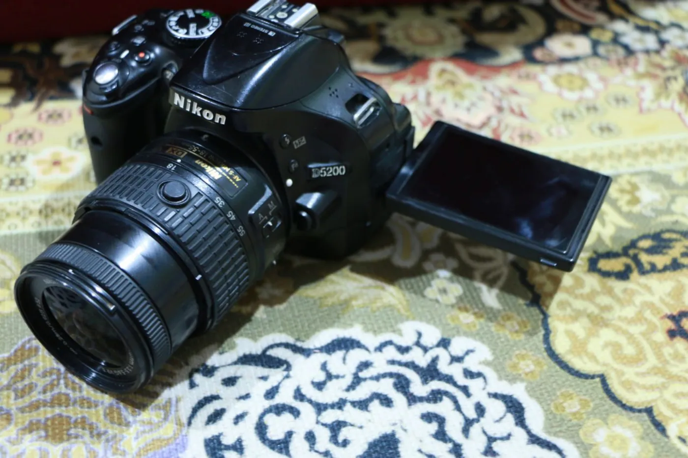 كاميرا نيكون Nikon 5200 - صورة 2