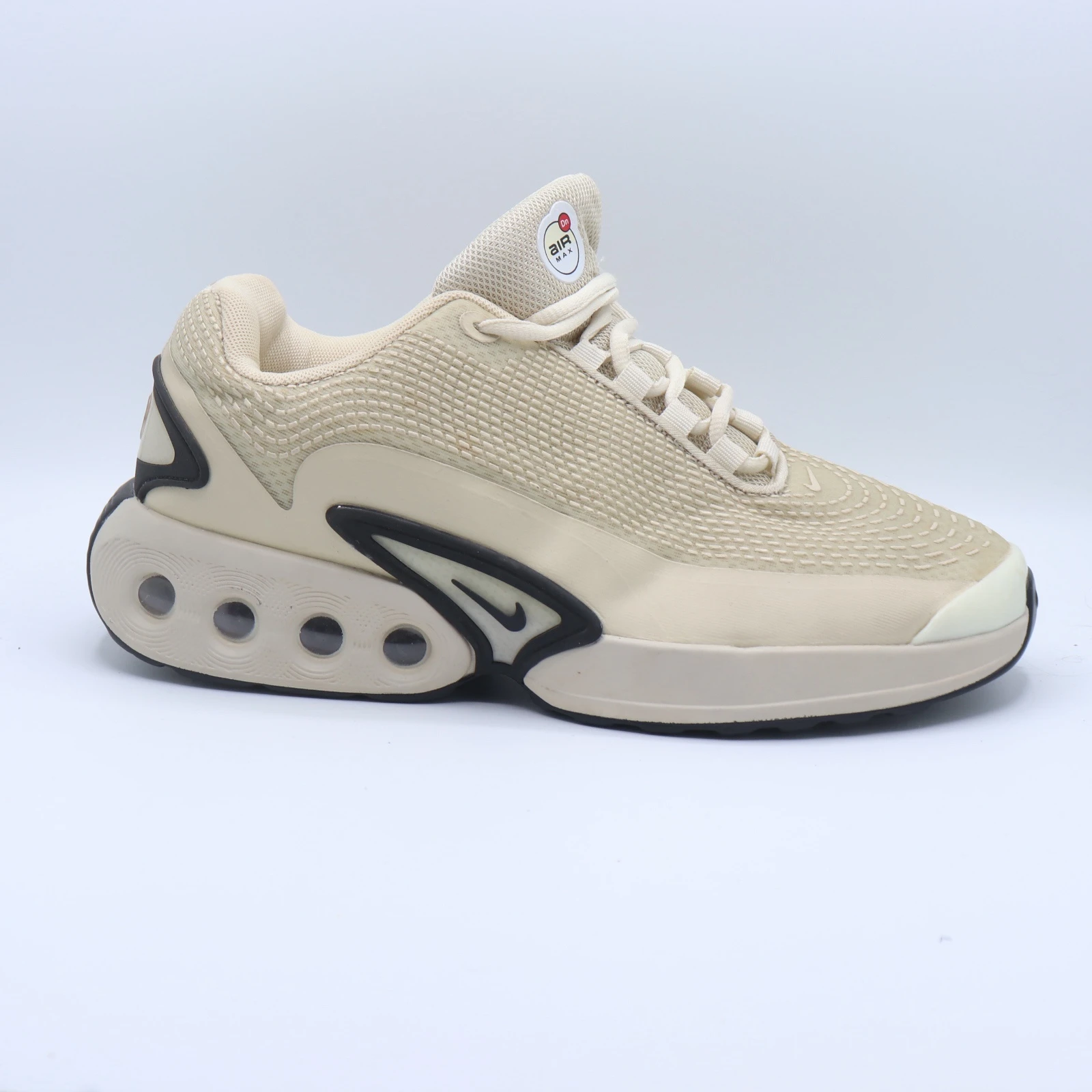 حذاء رياضي نايكي اير ماكس بيج | Nike Air Max Beige Sneakers